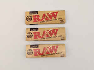 raw classic rolling papers 1 1/4