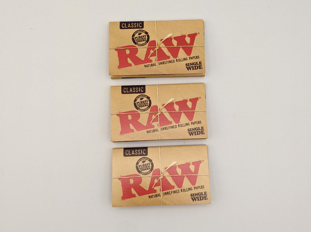 raw classic rolling papers single wide double window