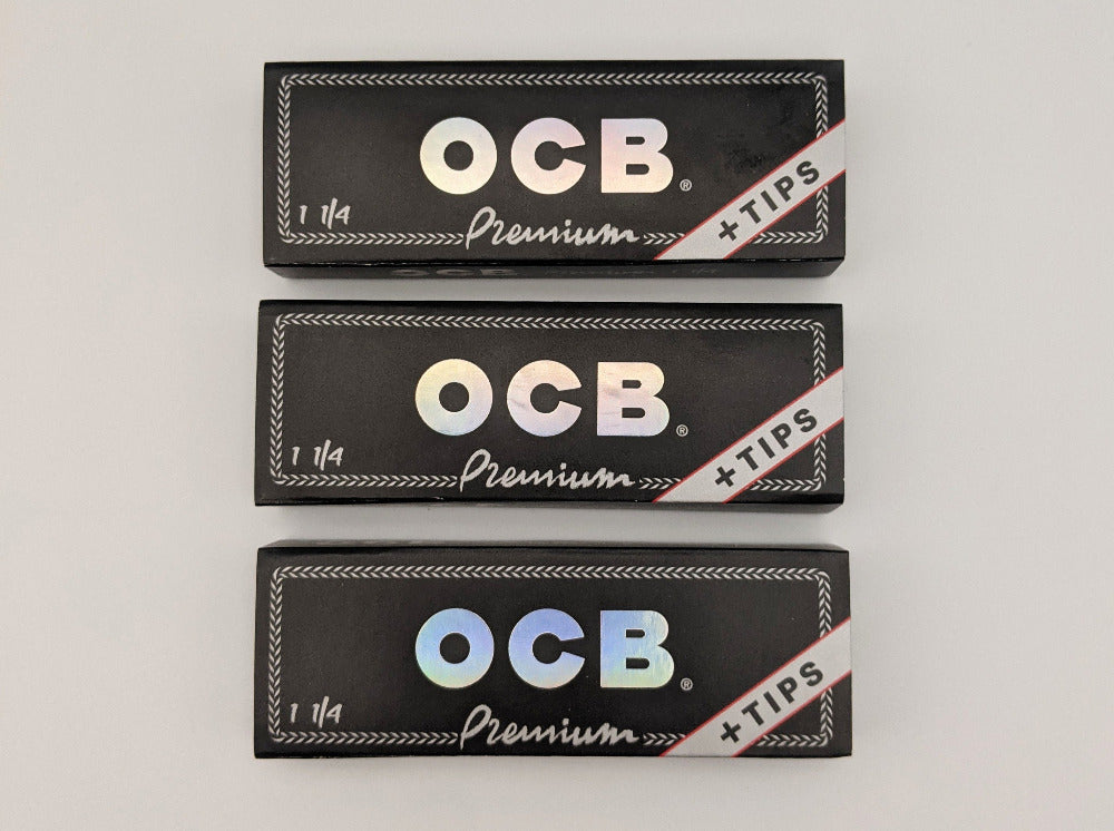 ocb premium rolling papers 1 1/4 plus tips